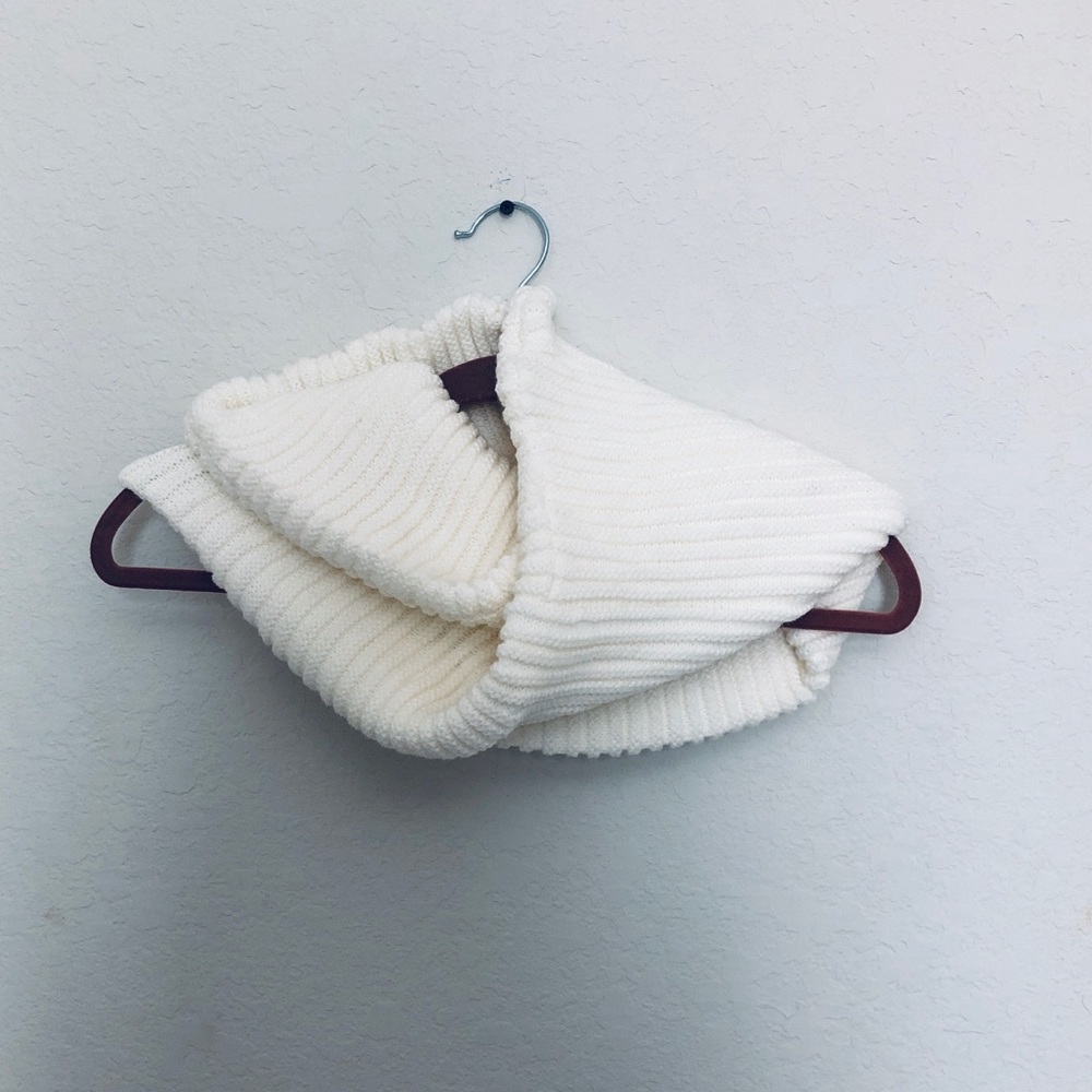 White Scarf!